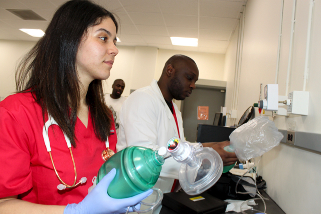 Students in Respiratory Care Lab